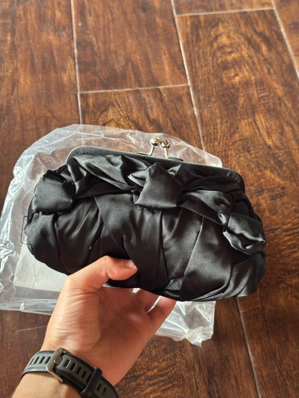 NEW White House Black Market Black Satin Evening Clutch Bag - Picture 3 of 7